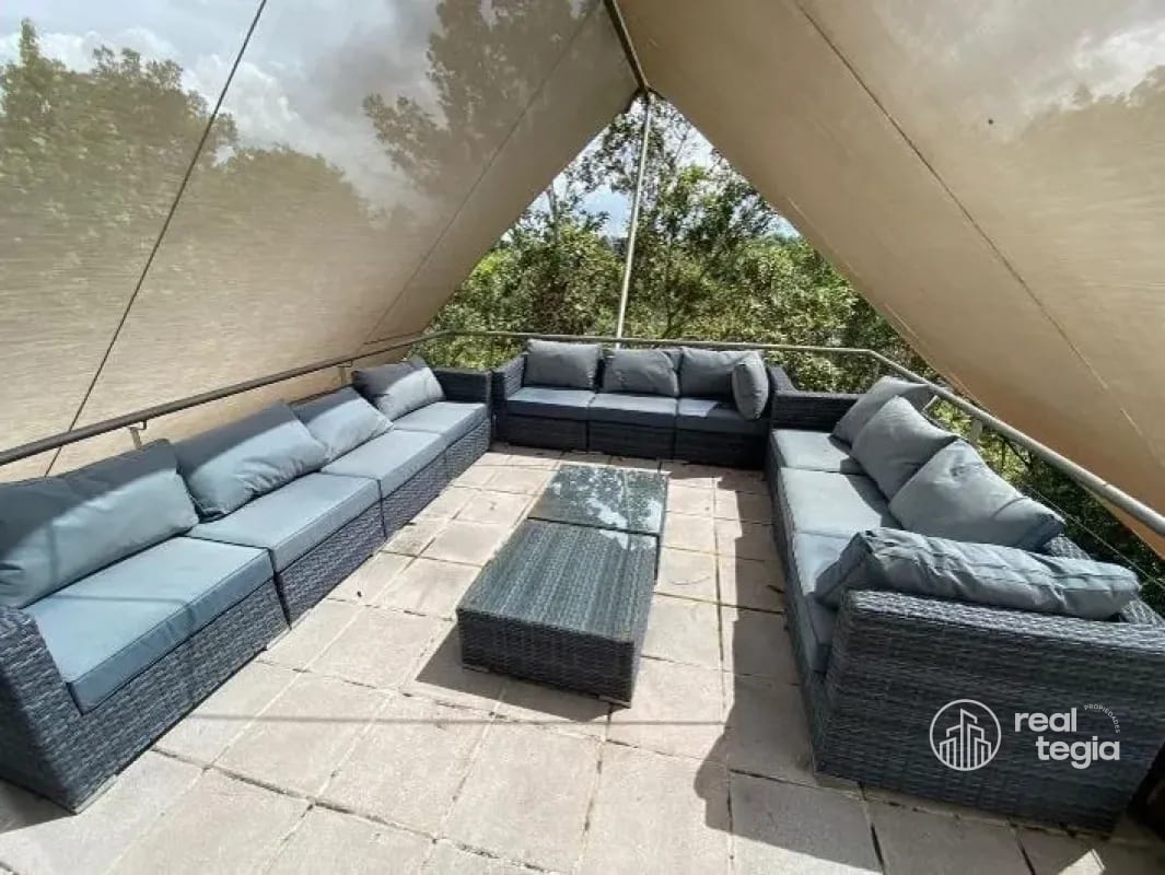 CASA EN ENCINOS DE CAYALA ZONA 16 — Casa en Venta en Zona 16, Guatemala, Ciudad — foto 3 de 14
