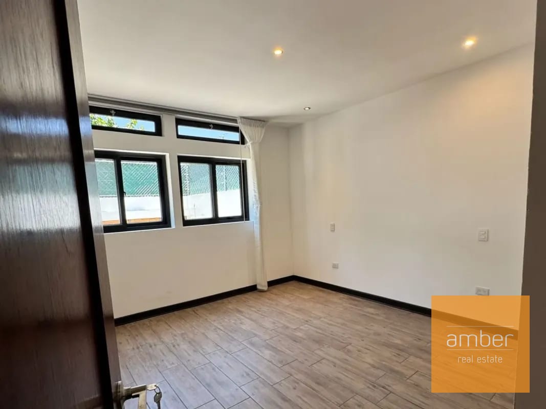 Apartamento amueblado en La Eskina, Zona 15 — Apartamento en Alquiler en Zona 15, Guatemala, Ciudad — foto 2 de 5