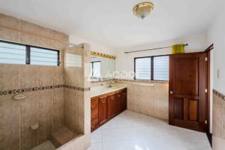 Casa en Km 16 Cruce a San José Pinula — Casa en Venta en San José Pinula, Guatemala, Ciudad — miniatura 3 de 7