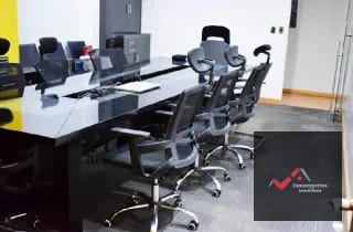 OFICINA EN RENTA ZONA 10 — Oficina en Alquiler en Zona 10, Guatemala, Ciudad — miniatura 1 de 8