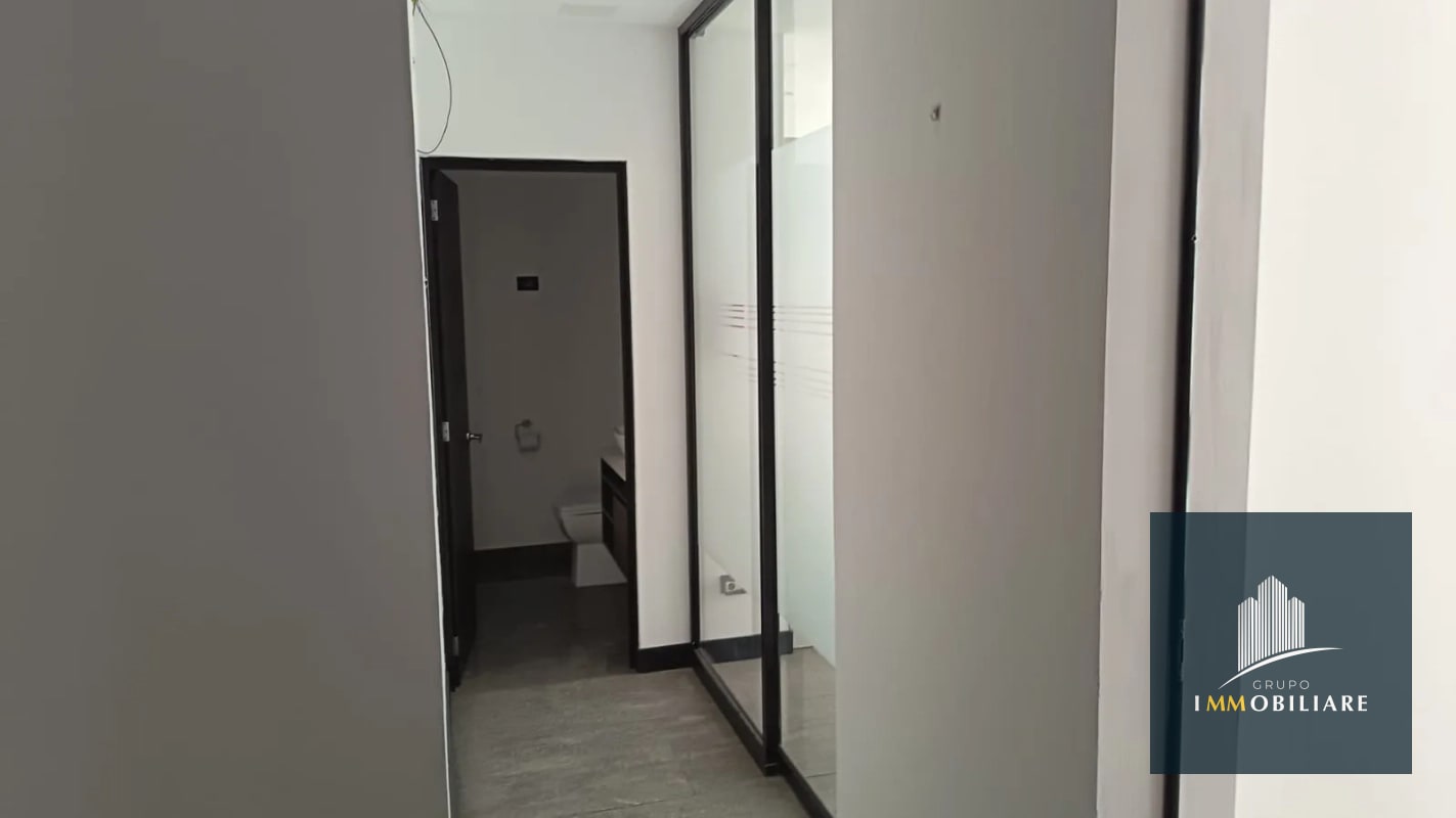 CLÍNICA MÉDICA EN ALQUILER RENOVATI ZONA 10 - 5