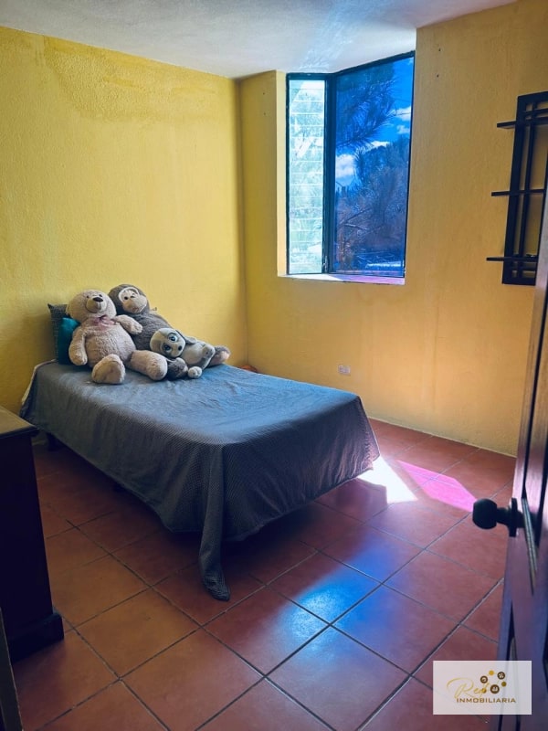 🏡 VENDO CASA EN CIUDAD SAN CRISTÓBAL 📍 Ubicada sobre el boulevard principal, dentro de condominio - 8