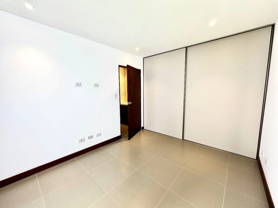 Apartamento en venta como casa en zona 13 — Apartamento en Venta en Zona 13, Guatemala, Ciudad — foto 13 de 15