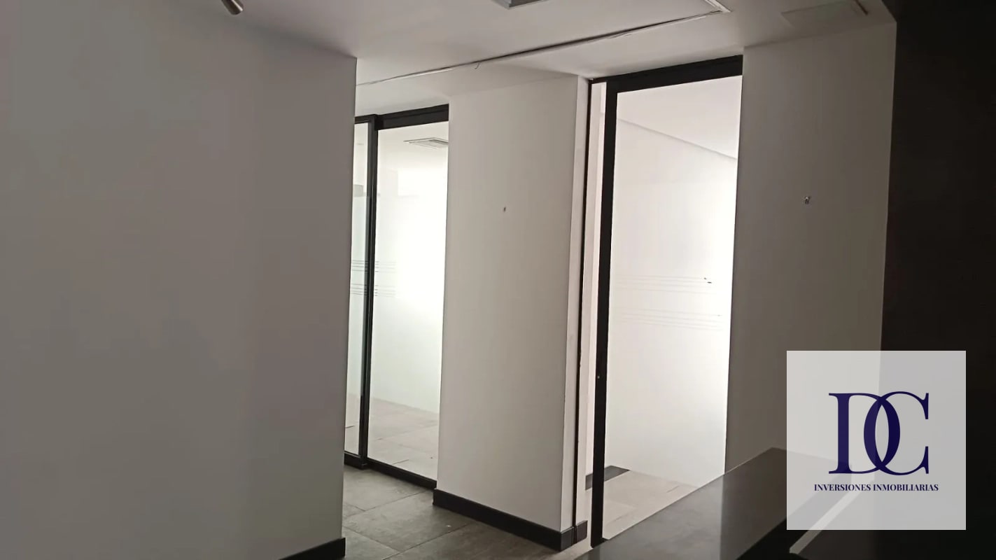 CLÍNICA MÉDICA EN RENTA – EDIFICIO RENOVATI | ZONA 10 - 5