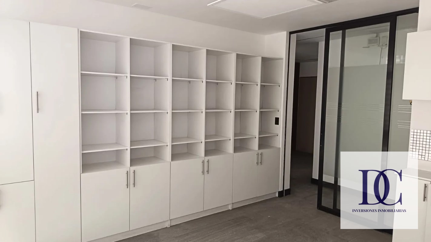 CLÍNICA MÉDICA EN RENTA – EDIFICIO RENOVATI | ZONA 10 - 4