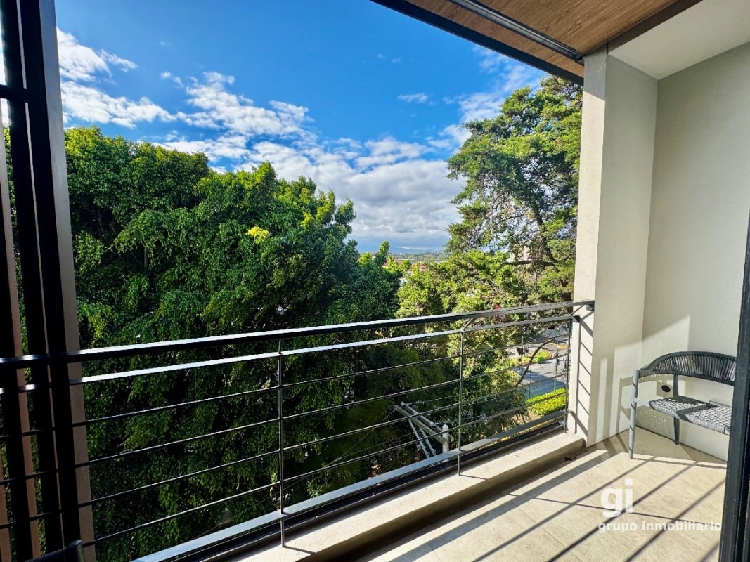 Apartamento de 2 dormitorios en venta en zona 13 - 16