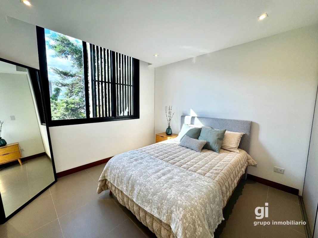 Apartamento de 2 dormitorios en venta en zona 13 - 11