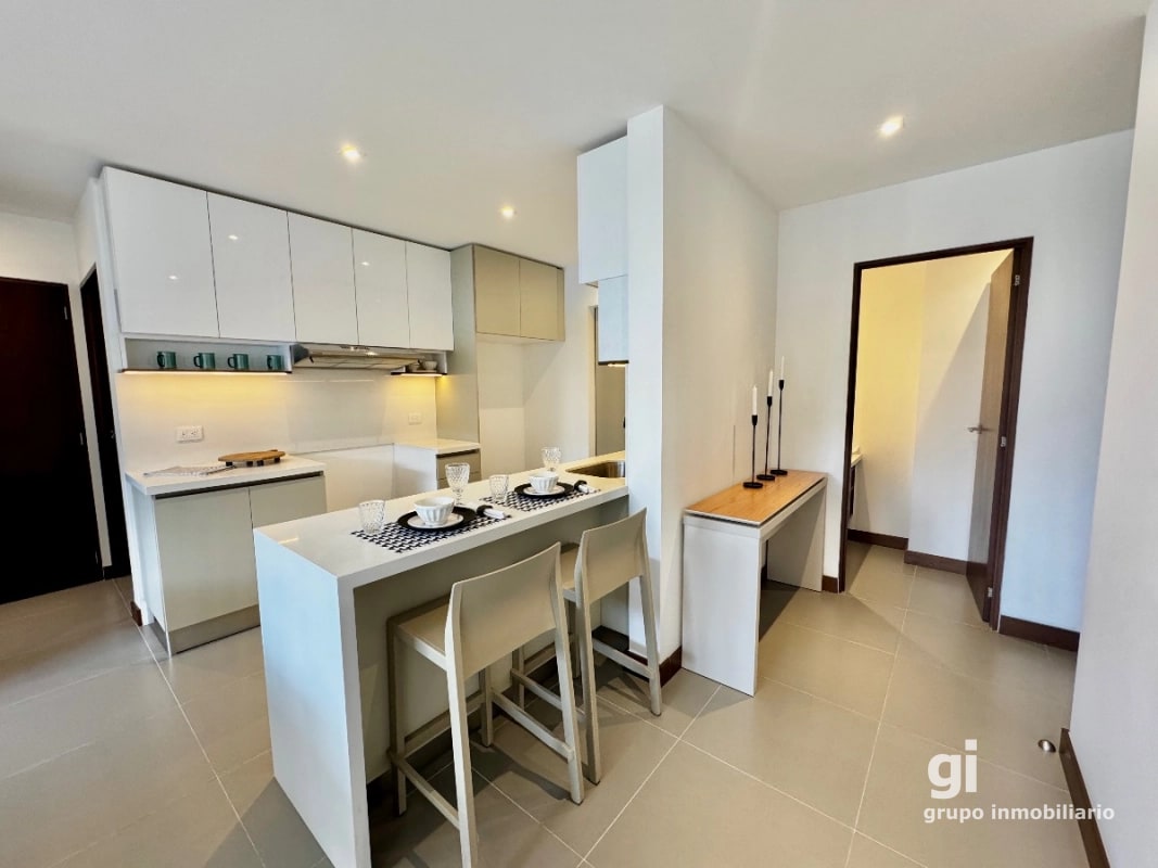 Apartamento de 2 dormitorios en venta en zona 13 - 9