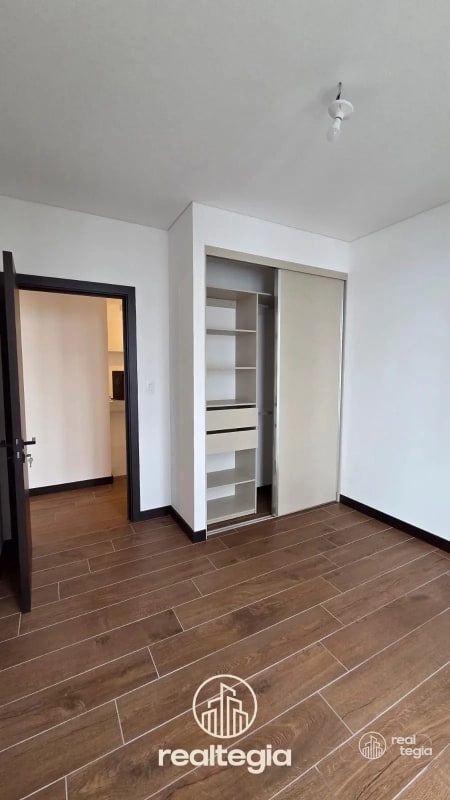 APARTAMENTO EN LIRIOS DE CAYALÁ - 6