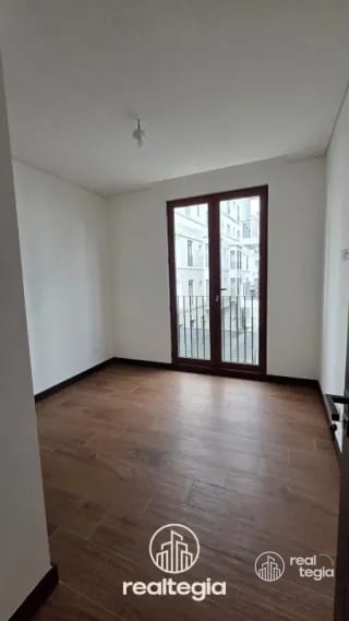 APARTAMENTO EN LIRIOS  DE CAYALÁ — Apartamento en Venta en Zona 16, Guatemala, Ciudad — miniatura 5 de 9