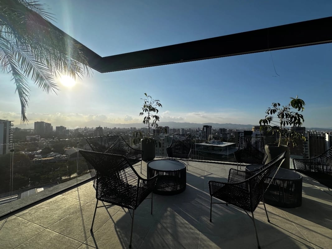 Apartamento en alquiler-Edificio Quince Esquina, Z.15 VHI - 6