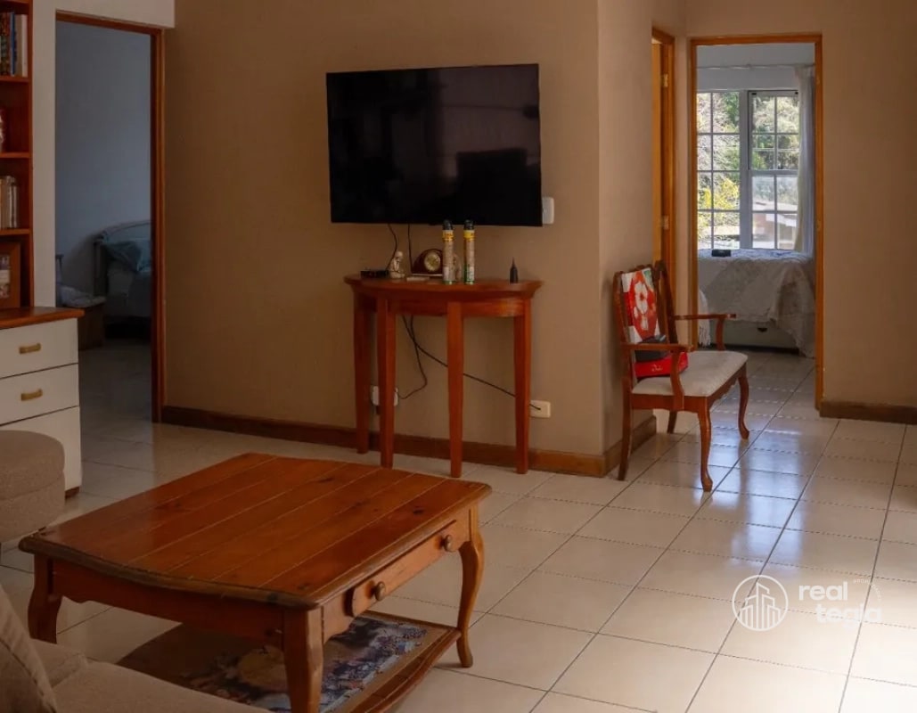 CASA EN VENTA ZONA 15 - 9