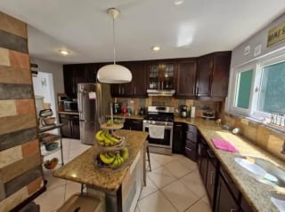 Amplia y acogedora casa en Kanajuyú zona 16 — Casa en Venta en Kanajuyú, Zona 16, Guatemala, Ciudad — miniatura 3 de 7