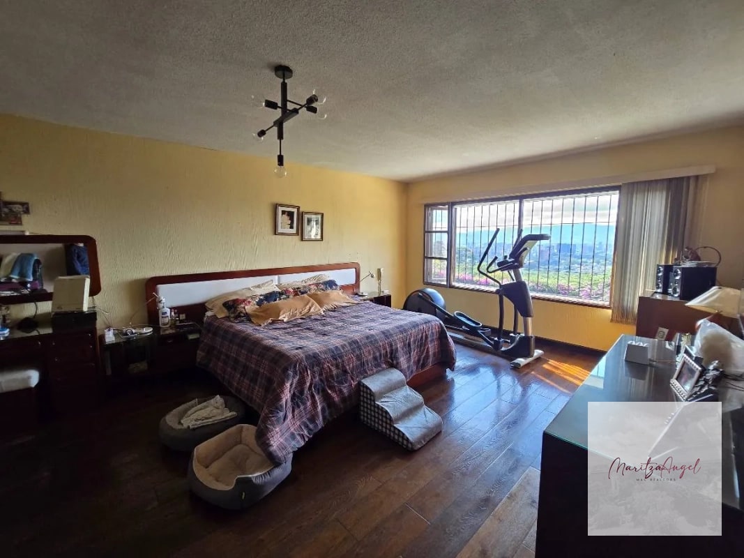 CASA EN VENTA EN ZONA 16 - 3