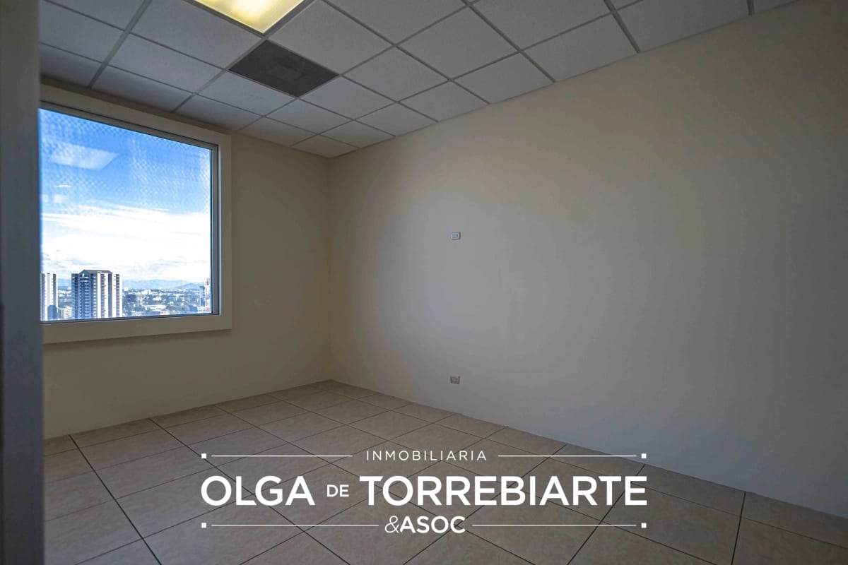 Oficina en Zona Pradera, Zona 10 — Oficina en Alquiler en Zona Pradera, Zona 10, Guatemala, Ciudad — foto 13 de 16