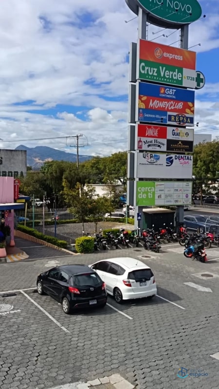 Terreno en Renta, Zona 12-Plaza Vía Nova - 1