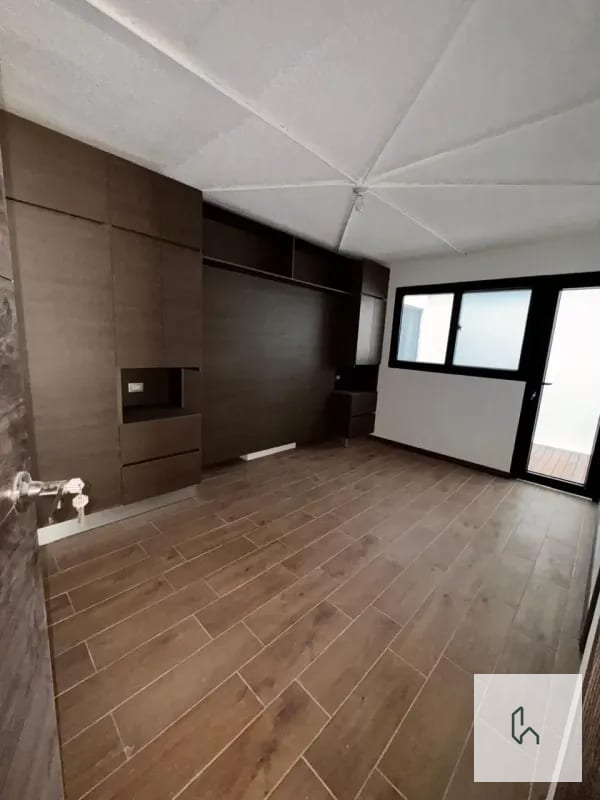 Renta de Apartamento en 20 Calle de la Zona 10 — Apartamento en Alquiler en Zona 10, Guatemala, Ciudad — foto 10 de 10