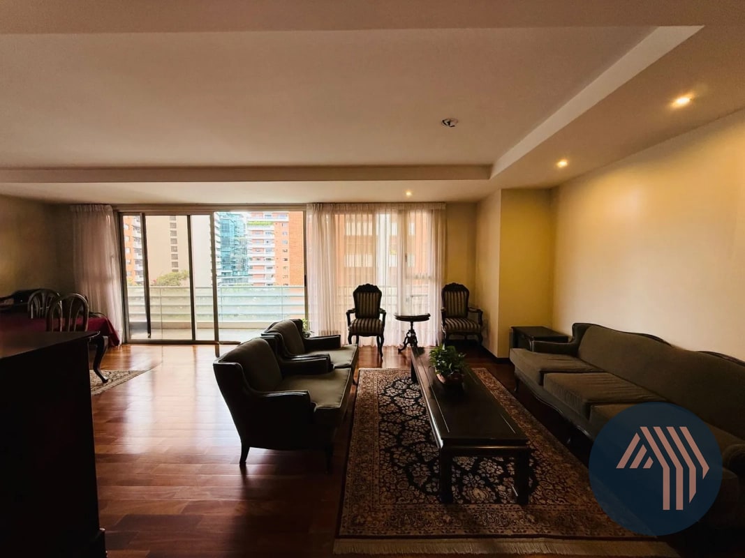 ALQUILER DE AMPLIO Y CÉNTRICO APARTAMENTO - ARIA, ZONA 10 - 16