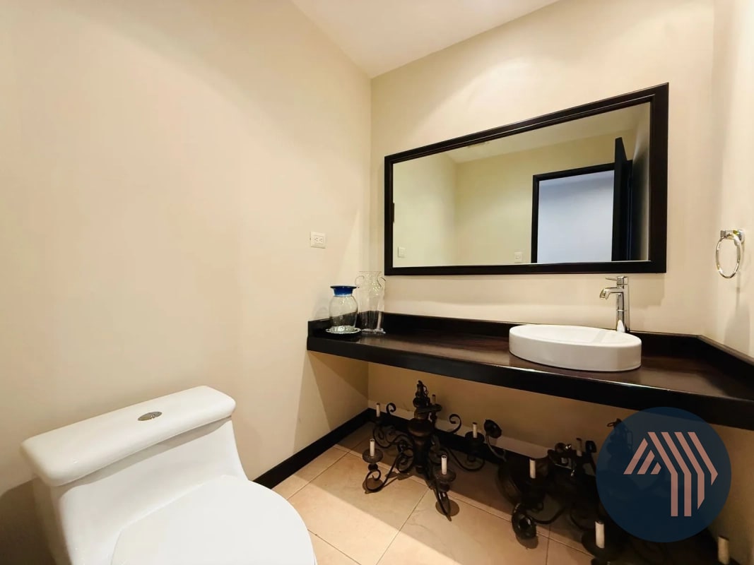 ALQUILER DE AMPLIO Y CÉNTRICO APARTAMENTO - ARIA, ZONA 10 - 14