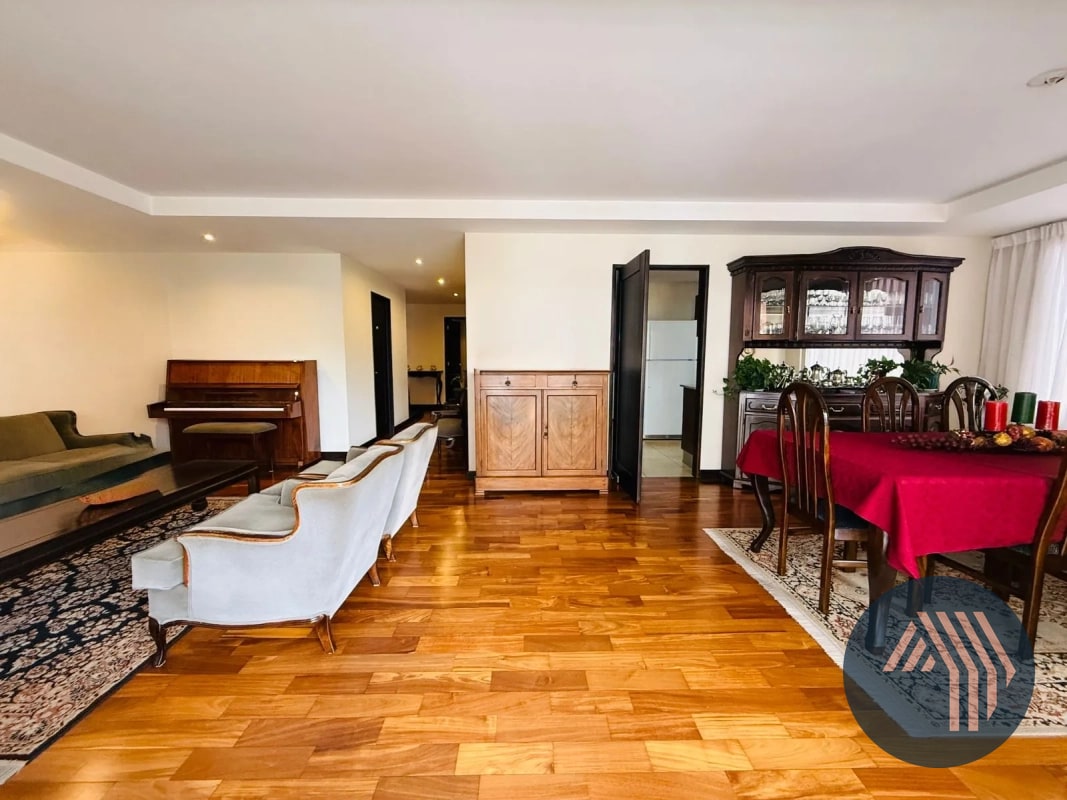 ALQUILER DE AMPLIO Y CÉNTRICO APARTAMENTO - ARIA, ZONA 10 - 11