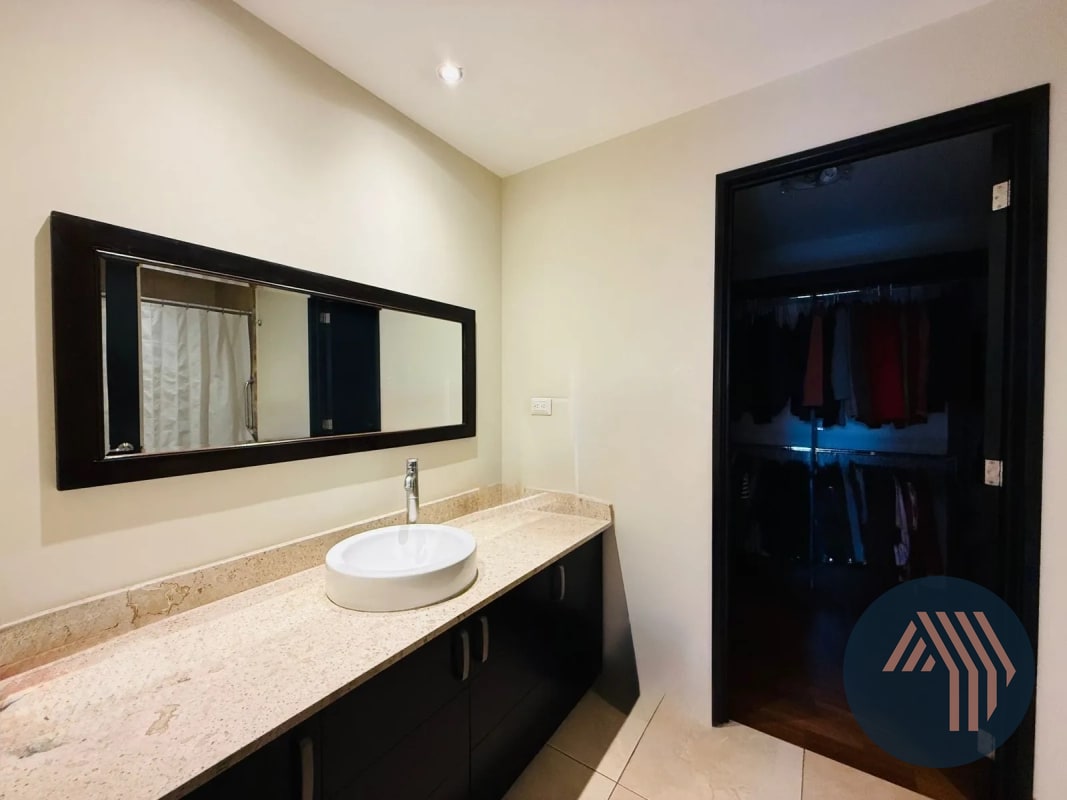 ALQUILER DE AMPLIO Y CÉNTRICO APARTAMENTO - ARIA, ZONA 10 - 2