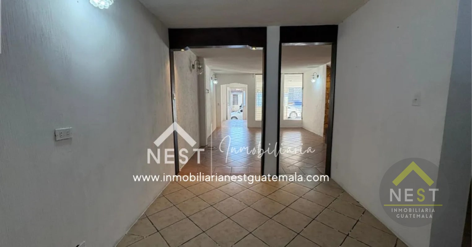 Casa amplia en venta | Residenciales LOS OLIVOS - Zona 18 - 13