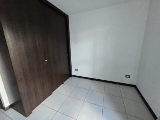 Apartamento en Venta zona 11, Condominio Vistas de las Charcas — Apartamento en Venta en Vistas de Las Charcas, Zona 11, Guatemala, Ciudad — miniatura 3 de 17