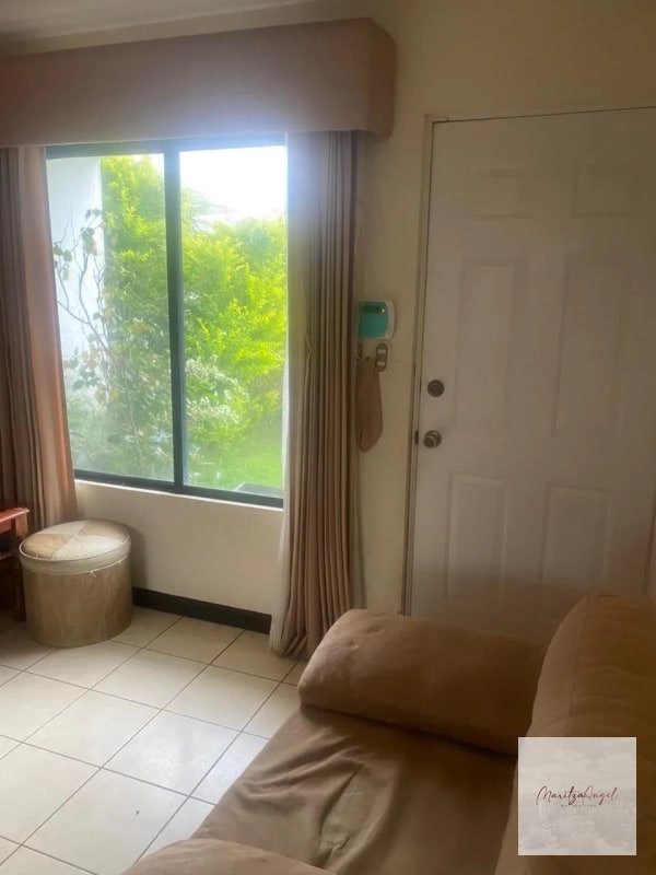 CASA EN VENTA EN ZONA 16 - 4