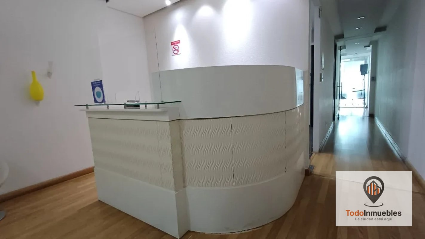Oficina Amueblada en Renta en z10 - 12