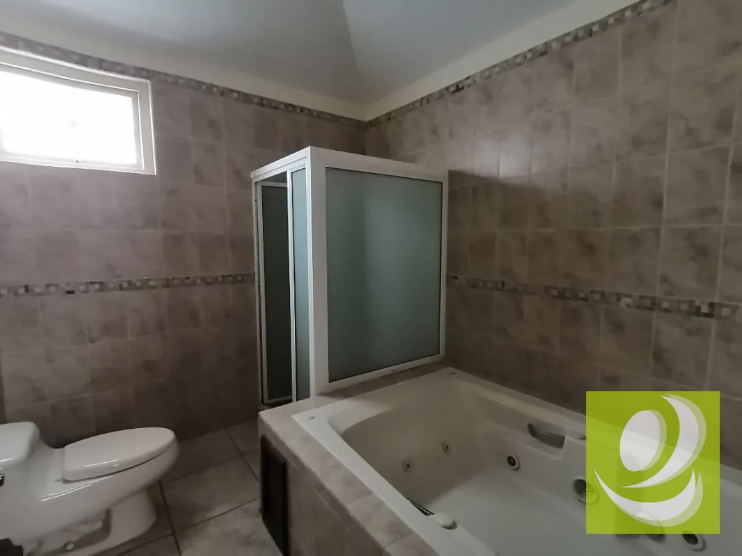 Casa en venta ENTREVERDES - 8