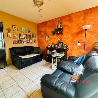 CASA EN COND. SANTA BARBARA, SAN CRISTÓBAL — Casa en Venta en Zona 8 Mixco, Guatemala, Ciudad — miniatura 8 de 10