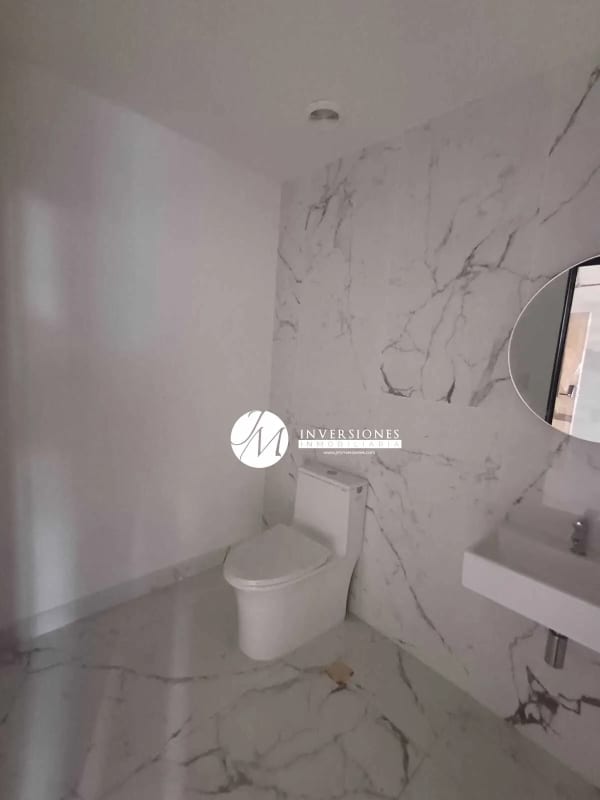 clinica en renta en zona 10 — Clínica en Alquiler en Zona 10, Guatemala, Ciudad — foto 2 de 4