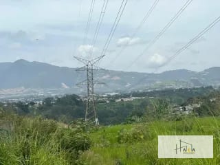 Venta terreno en sector industrial y comercial — Terreno en Venta en San Miguel Petapa, Guatemala, Ciudad — miniatura 4 de 5