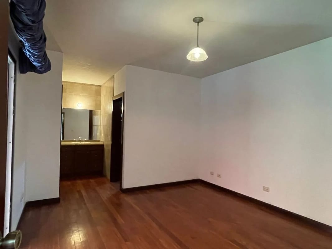 SE VENDE LINDA CASA EN UBICACIÓN PRIVILEGIADA - SAN RAFAEL 2 — Casa en Venta en San Rafael, Santa Catarina Pinula, Guatemala, Ciudad — foto 7 de 17