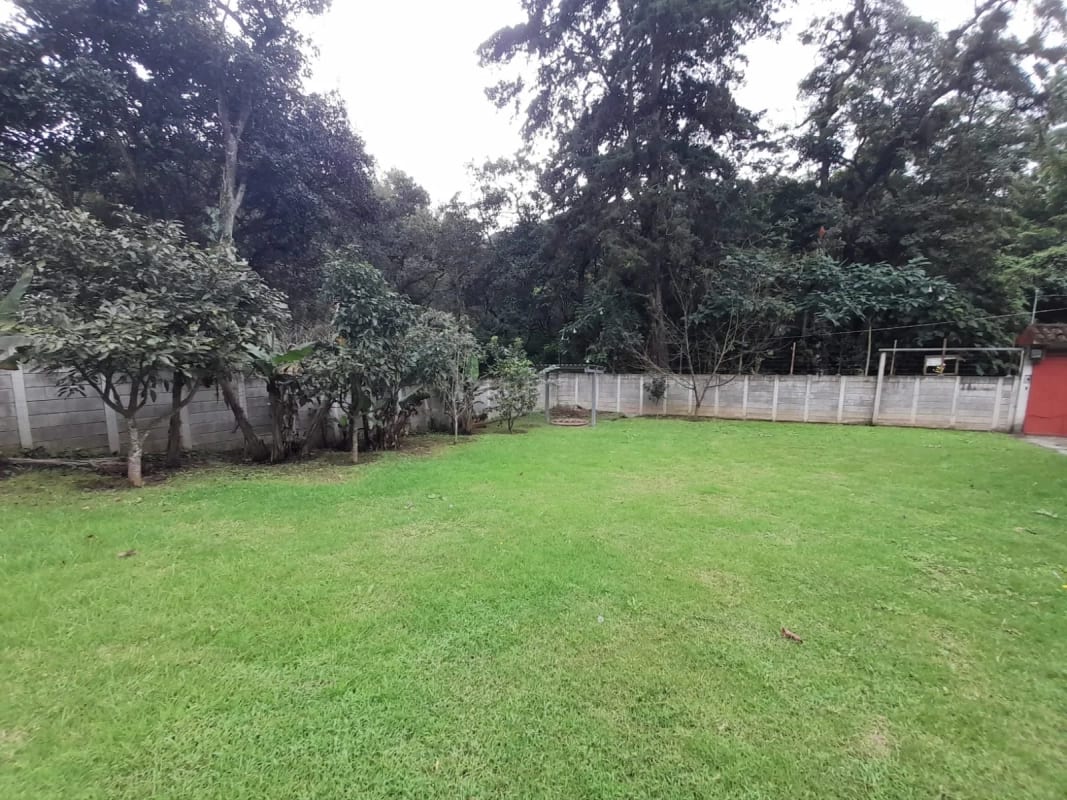 VENDO HERMOSA GRANJA EN EL MANZANILLO, SACATEPÉQUEZ — Casa en Venta en San Lucas Sacatepéquez, Sacatepéquez — foto 9 de 17