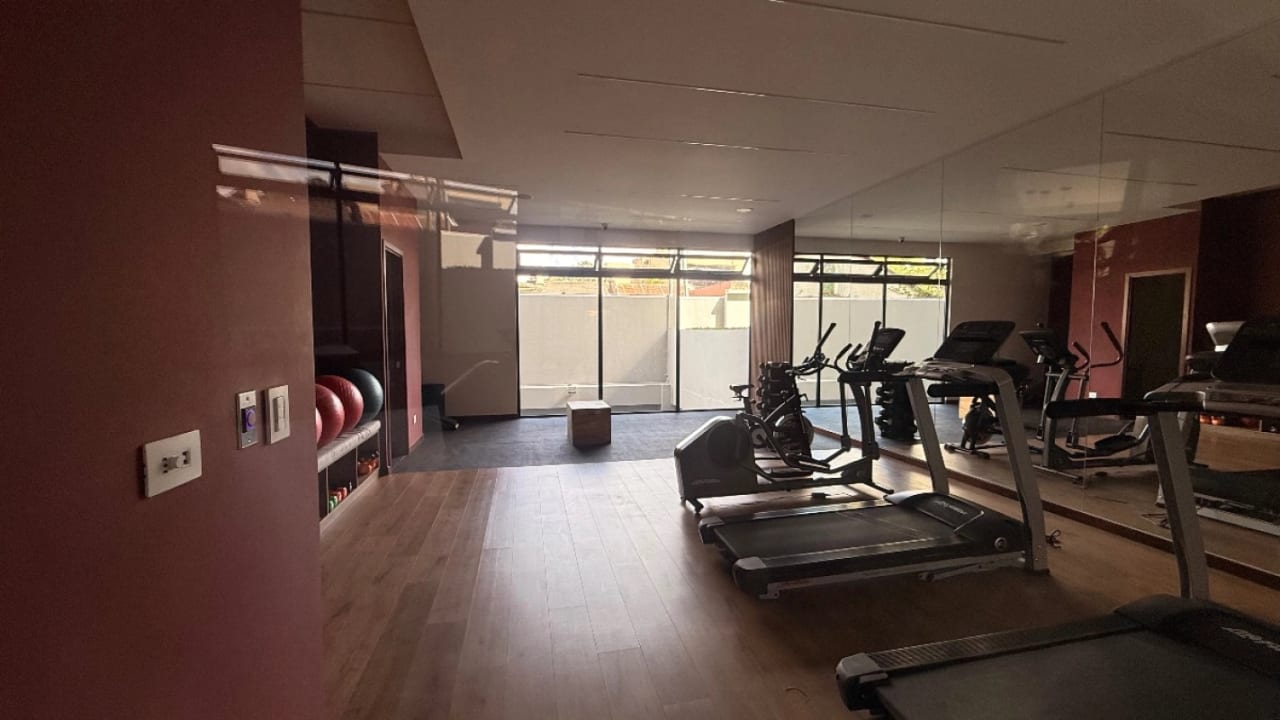 Apartamento en Venta — Apartamento en Venta en Naori, Zona 10, Guatemala, Ciudad — foto 9 de 14