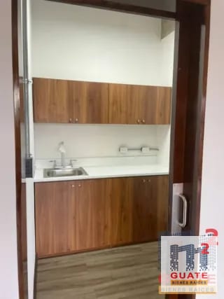 Oficina en Renta, Zona 10 — Oficina en Alquiler en Zona 10, Guatemala, Ciudad — miniatura 6 de 12