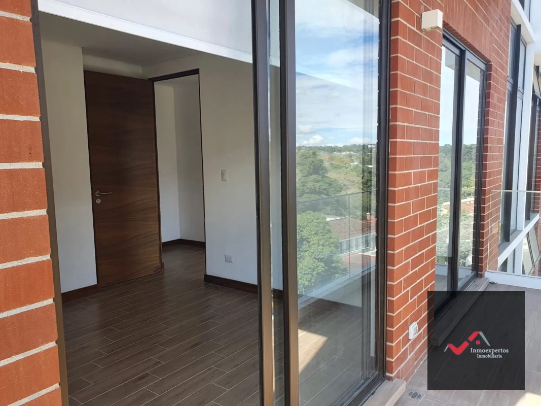 APARTAMENTO EN VENTA ZONA 15 - 11