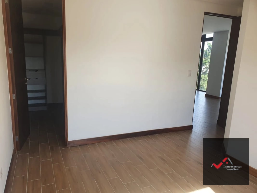 APARTAMENTO EN VENTA ZONA 15 - 2