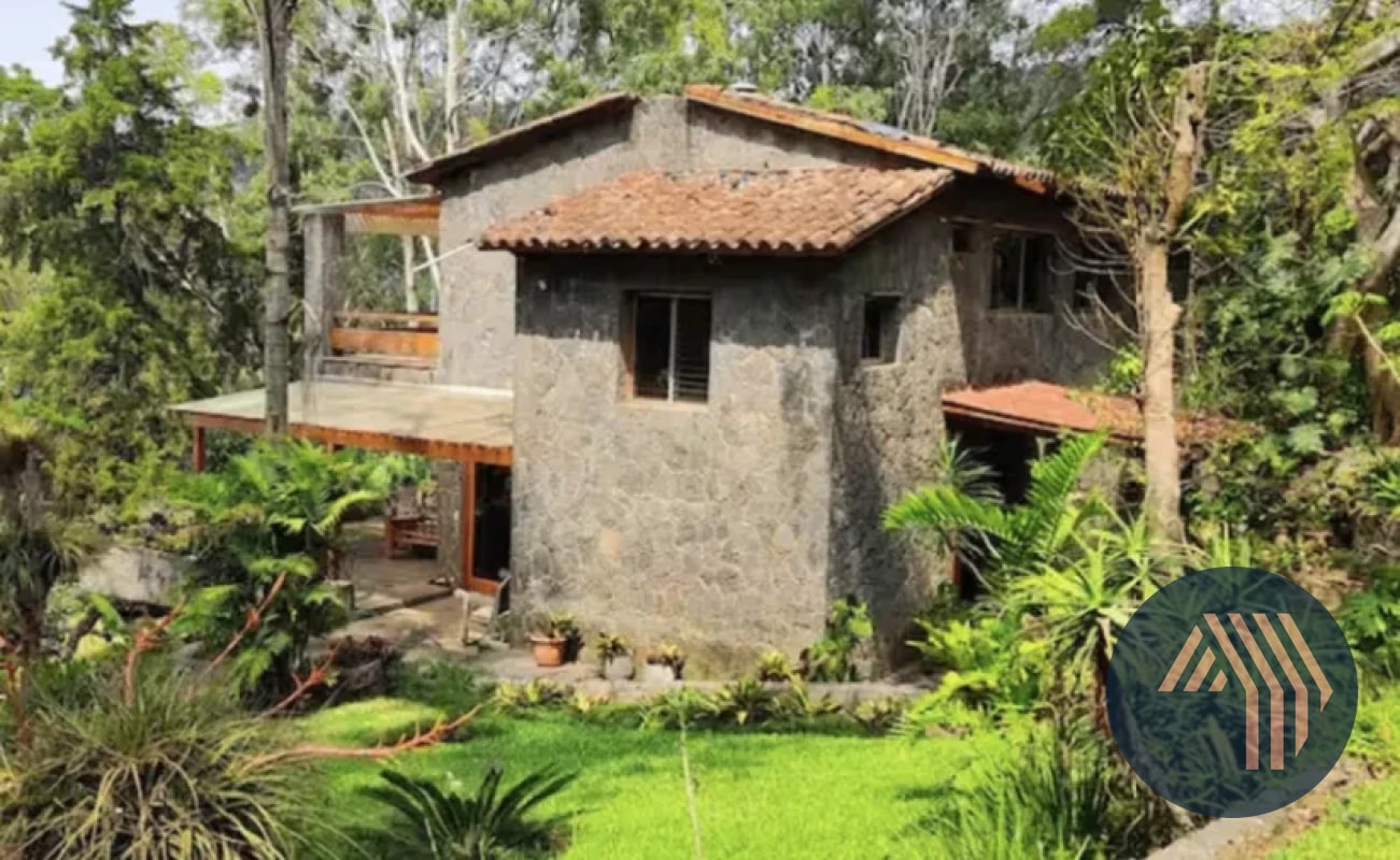 ALQUILER DE HERMOSA CASA FRENTE A LAGO ATITLÁN - CERRO DE ORO - 1