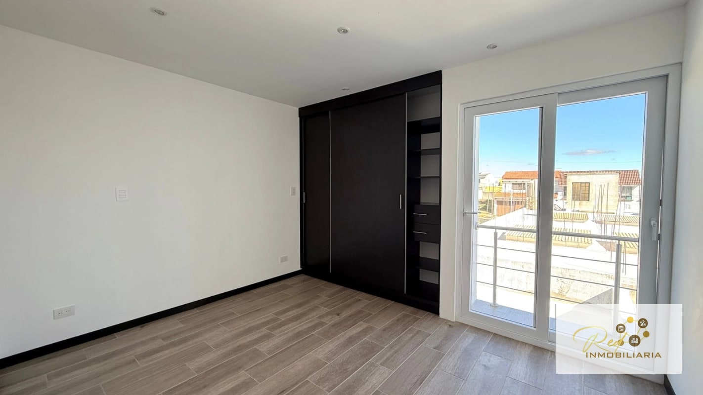 🏡 Casa para Estrenar en Venta – Zona 16, Hacienda Real - 14