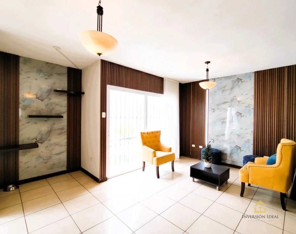 Vendo casa 4 habitaciones + cuarto de servicio en zona 16 - 6