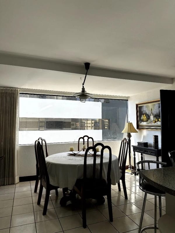 Apartamento amplio con balcón perimetral en Pacífica Plaza, Zona 14 - 4
