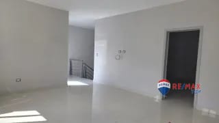 ZONA 16, VENDO CASA DE 2 NIVELES 4 HAB. / BOULEVARD ACATÁN — Casa en Venta en Zona 16, Guatemala, Ciudad — miniatura 8 de 13