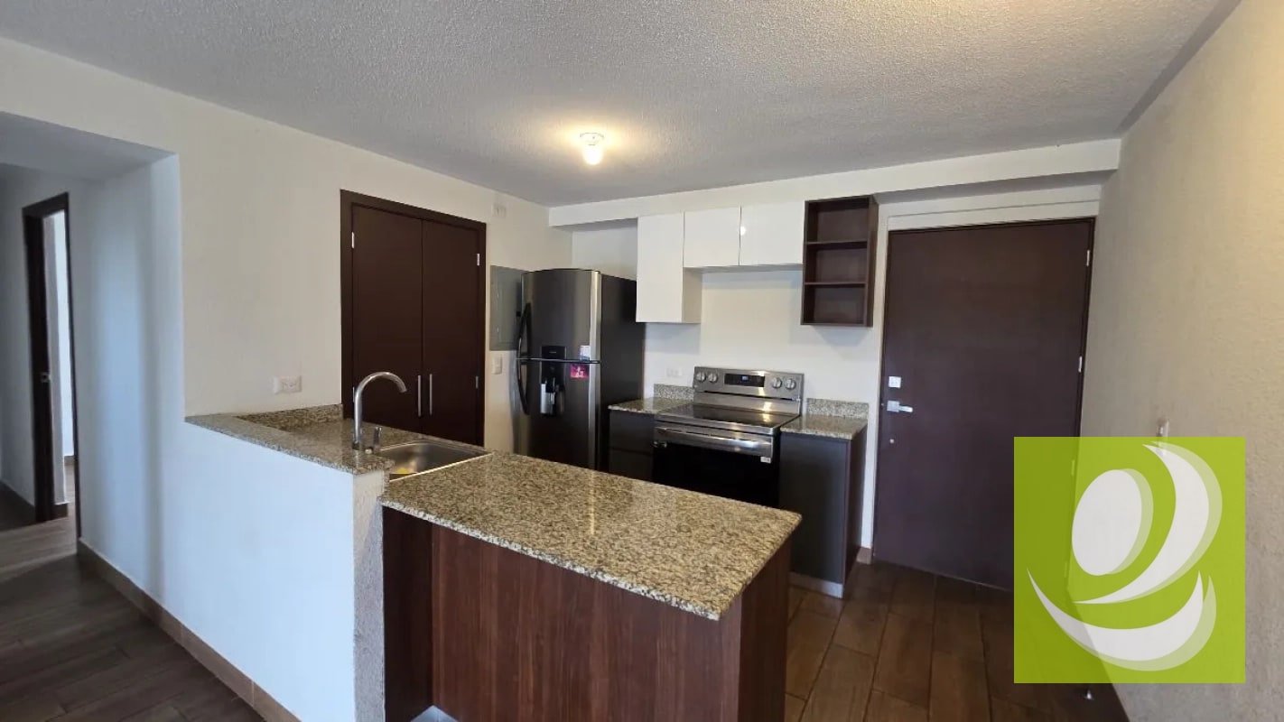 APARTAMENTO EN VENTA EN SENDEROS ZONA 16 - 11
