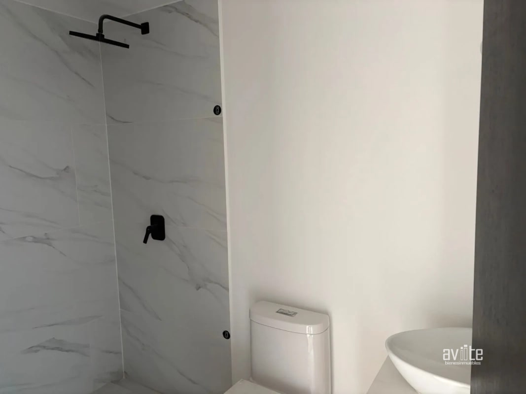 Apartamento tipo estudio en alquiler en Centrico, zona 5.    Q5,500.00 incluye linea blanca. - 6