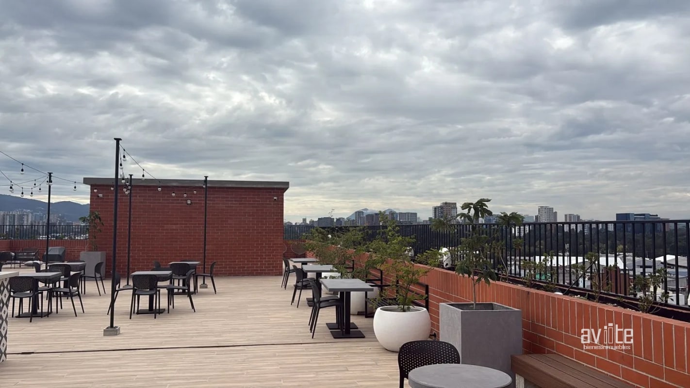 Apartamento tipo estudio en alquiler en Centrico, zona 5.    Q5,500.00 incluye linea blanca. - 5