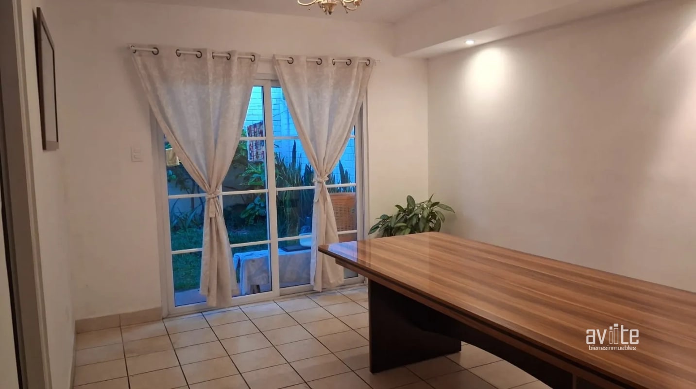 Condado San Nicolas 3. Casa de 3 niveles en venta Q1,950,000 más impuestos - 9