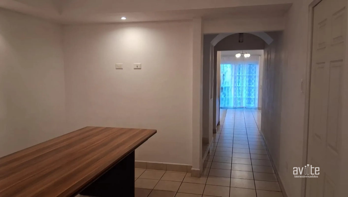 Condado San Nicolas 3. Casa de 3 niveles en venta Q1,950,000 más impuestos - 6