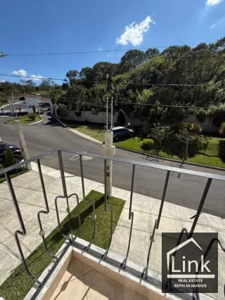Venta de Casa SAN JOSE PINULA CELAJES DE NAVARRA — Casa en Venta en Valles de Navarra, San José Pinula, Guatemala, Ciudad — miniatura 5 de 11